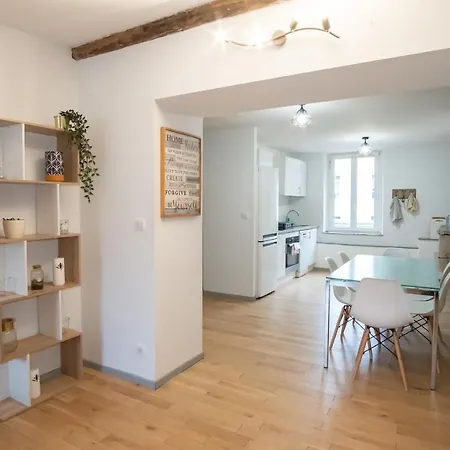 아파트 Guestready - Stone Wall Near Porte De La Citadelle