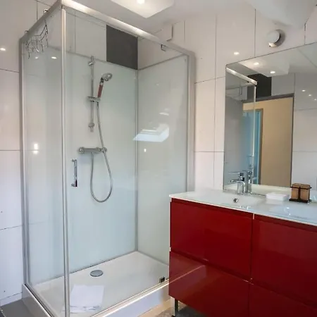 Guestready - Stone Wall Near Porte De La Citadelle 아파트 *