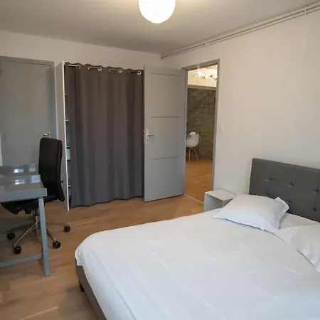 Guestready - Stone Wall Near Porte De La Citadelle 아파트 *